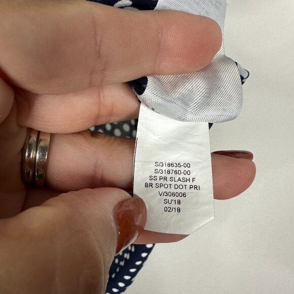 2/$30 Banana Republic Flutter Short Sleeve V-Neck Blouse Spot Dot Print #BAG7 - Picture 6 of 8